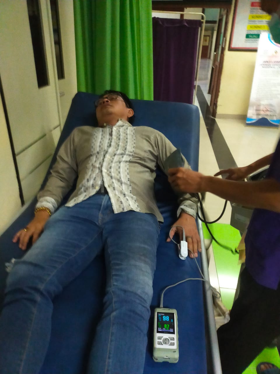 Polsek Gegesik diminta tangkap oknum perangkat desa bayalangu lor terduga pelaku&nbsp;pengeroyokan