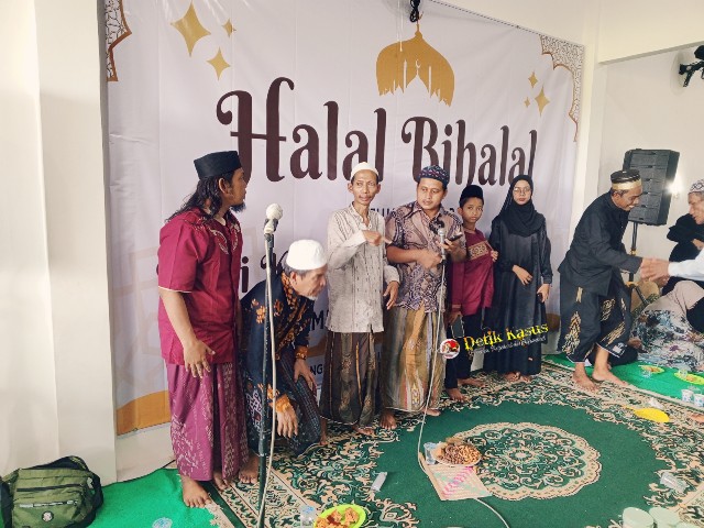 Bani Qomaruddin Bungah-Gresik Adakan Halal Bihalal Rutin&nbsp;Tahunan