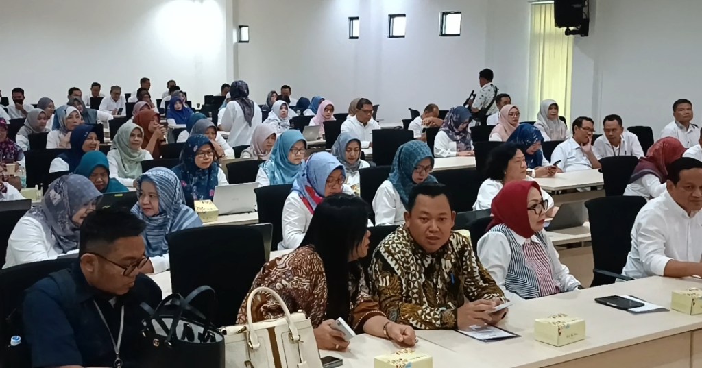 Poltekkes Kemenkes Semarang mengadakan kegiatan Pembinaan&nbsp;Pegawai