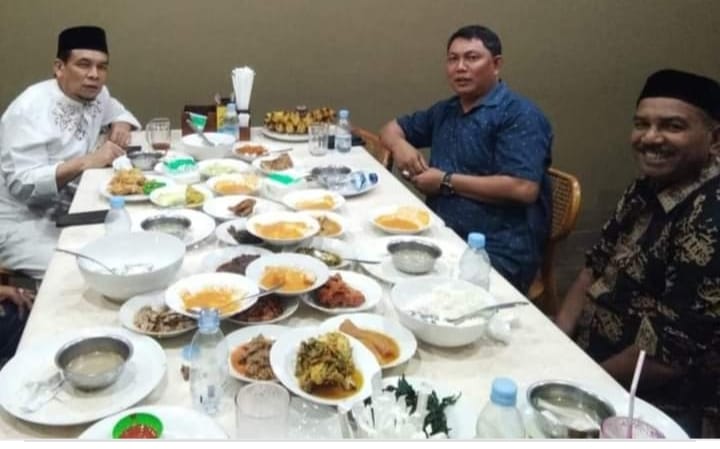 Menuju Pilkada 2024, Hairan-Amin Makan&nbsp;Bersama