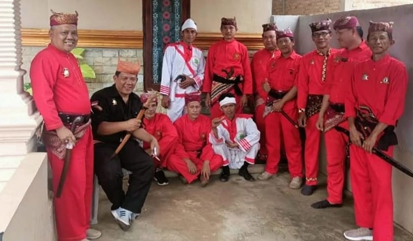 Hulubalang Kecam KPU Bandarlampung Tampilkan Maskot Kera Berpakaian&nbsp;Adat