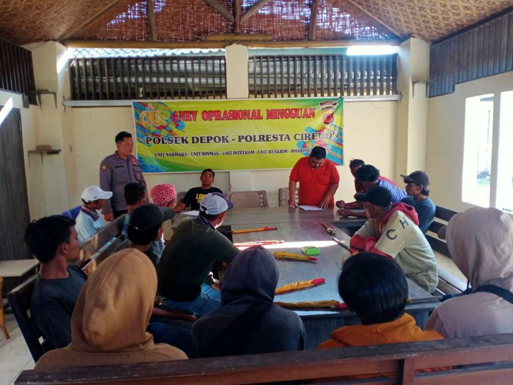 Respon Cepat Polsek Depok Amankan Parkir Liar di Sejumlah Pusat Keramaian&nbsp;Warga