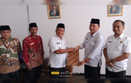 Resmi, Pelepasan Aset Pemda Kepada Pemerintahan Desa Jembatan&nbsp;Dua